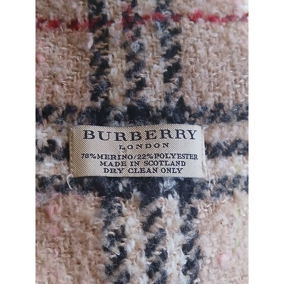 BURBERRY Merino Wool Nova Check Scarf - Picture 3 of 3